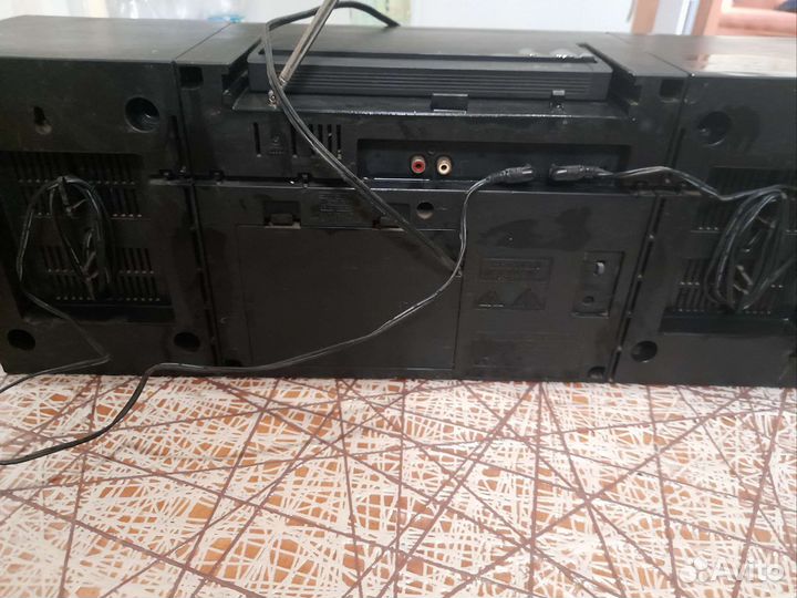 Музыкальный центр