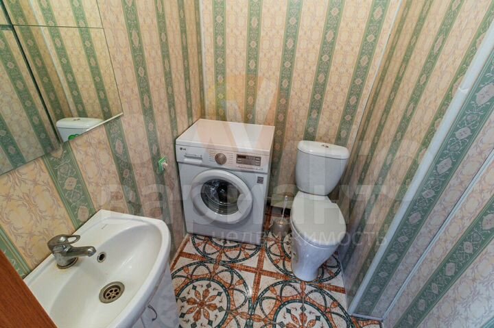 2-к. квартира, 73 м², 1/9 эт.