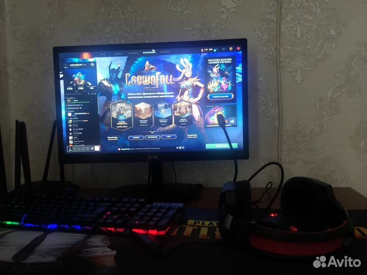 Игровой системный блок с монитором