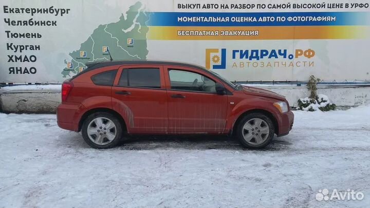 Накладка порога передняя правая Dodge Caliber YD90