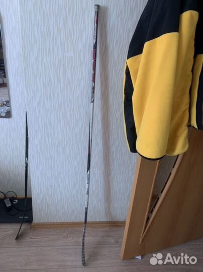 Клюшка хоккейная правый хват бу