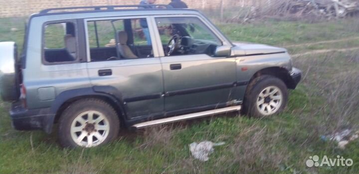 Suzuki vitara, escudo 1