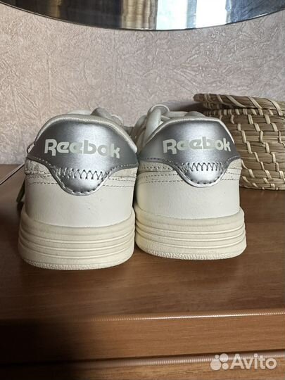 Кроссовки Reebok женские, 36 EUR