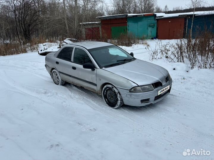 Mitsubishi Carisma 1.6 МТ, 2002, 290 000 км