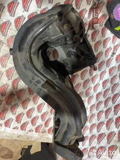 Коллектор впускной Dodge Stratus 2 PA6-gf35