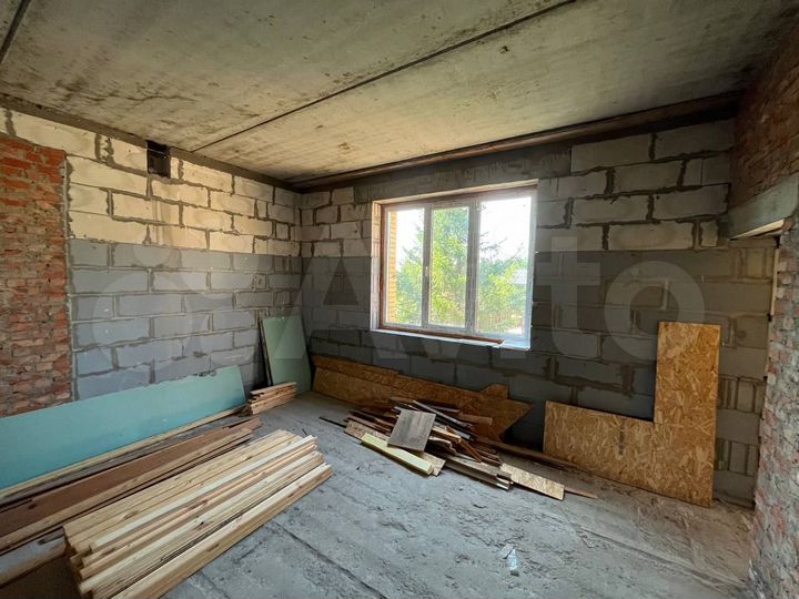 Коттедж 285,4 м² на участке 28,3 сот.