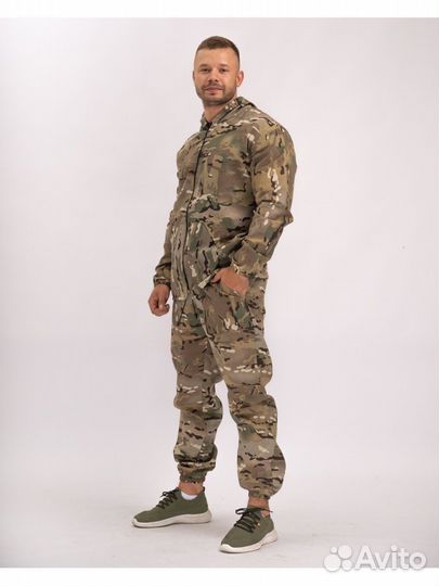 Камуфляжный костюм
