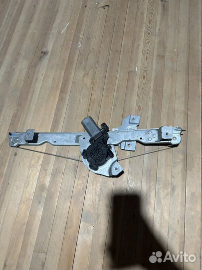 Стеклоподъемник рено Duster