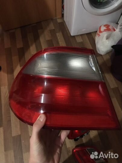 Задние фары mercedes w208