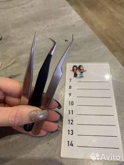 Пинцеты и планшет для ресниц