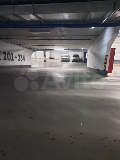 Машиноместо, 16 м²