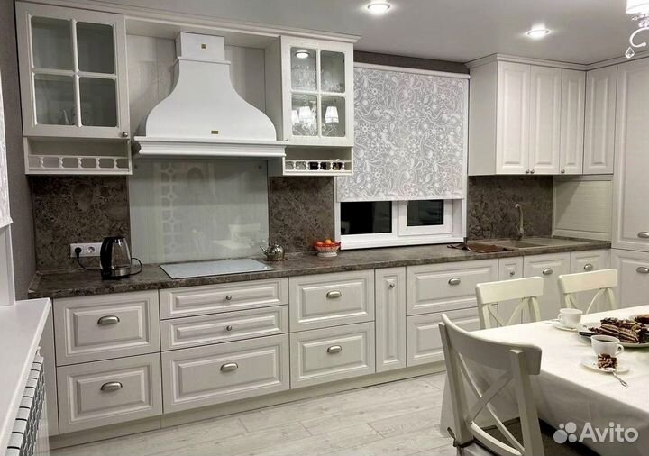 Кухонный гарнитур классика любой сложности