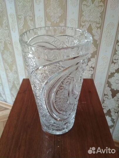 Ваза для цветов хрустальная 30 см