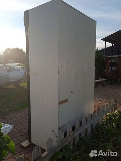 Холодильный шкаф двухдверный bc-112cd бу