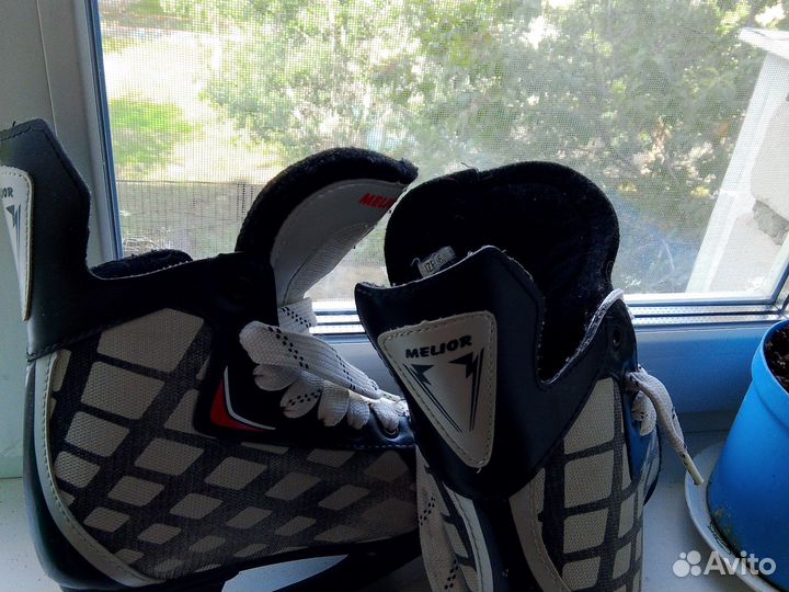 Коньки хоккейные детские 36 размер bauer