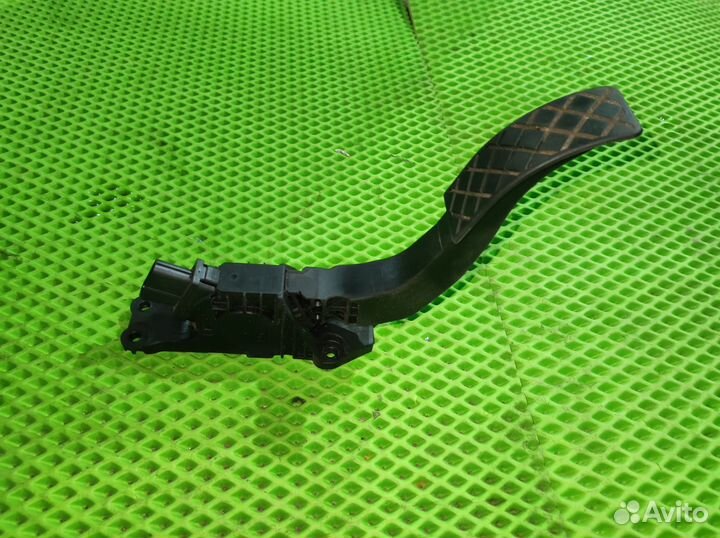 Педаль газа Volkswagen Polo