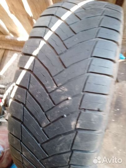 Michelin Agilis CrossClimate 215/65 R16C