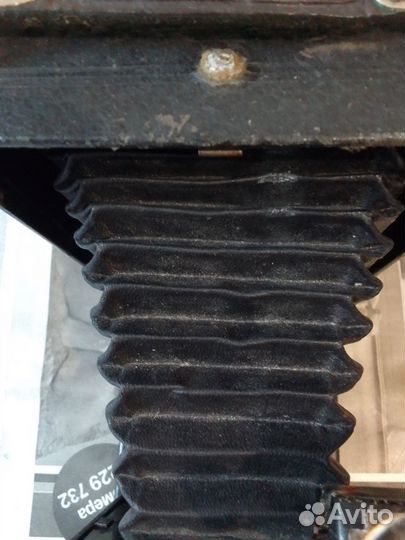 Старинный фотоаппарат