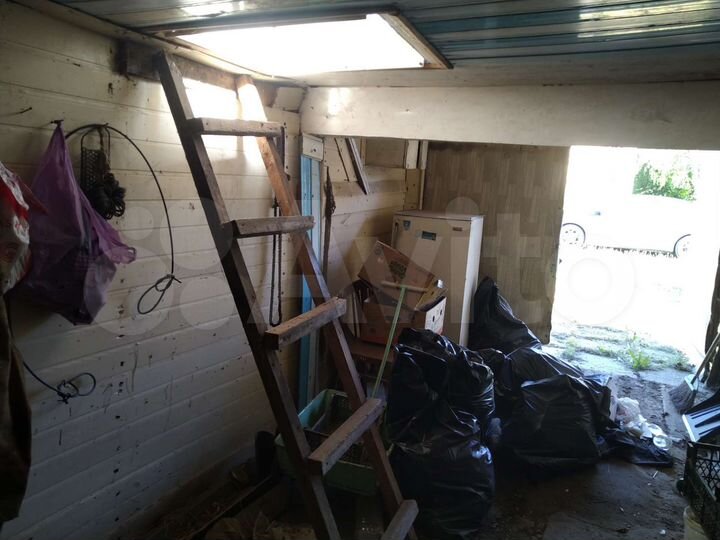 Гараж, > 30 м²