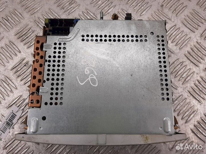 Магнитола Renault Modus 2004 8200357388