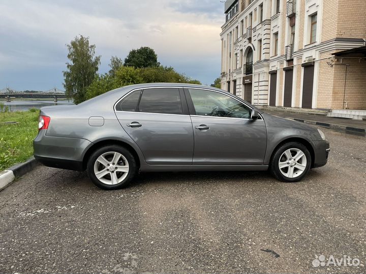 Volkswagen Jetta 1.6 МТ, 2008, 277 340 км