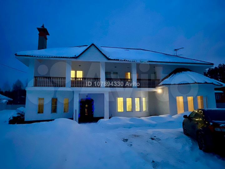 Коттедж 600 м² на участке 20 сот.