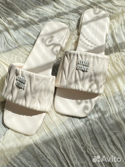 Тапочки миу на выход