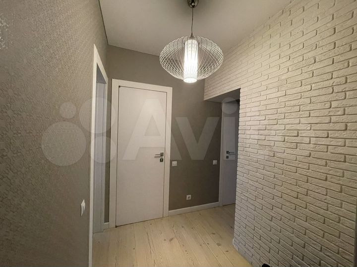 3-к. квартира, 84 м², 3/9 эт.