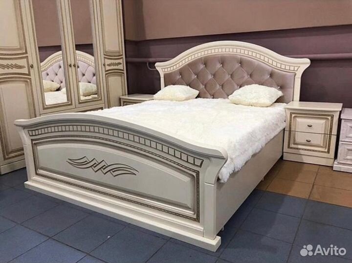 Спальный гарнитур Афина