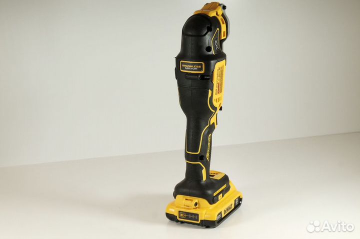 Dewalt DCS356B реноватор мультитул