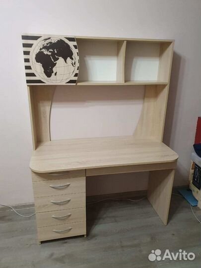 Компьютерный стол