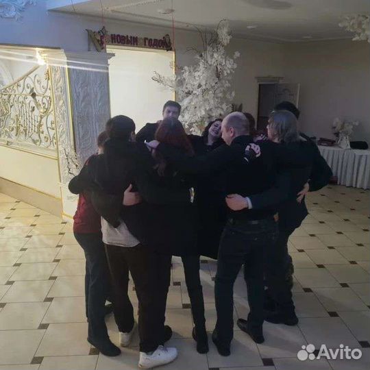 Ведущая + DJ, живой вокал