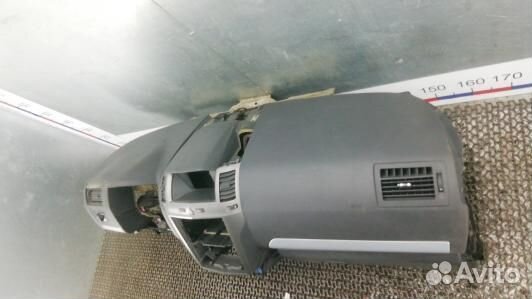 Панель приборов (торпедо) opel zafira B (4BR17IS01