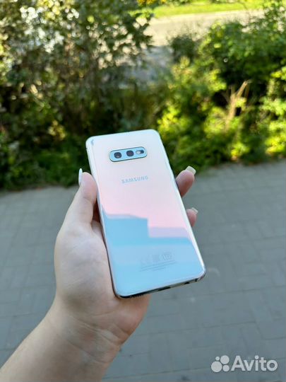 Samsung s10e 6/128gb