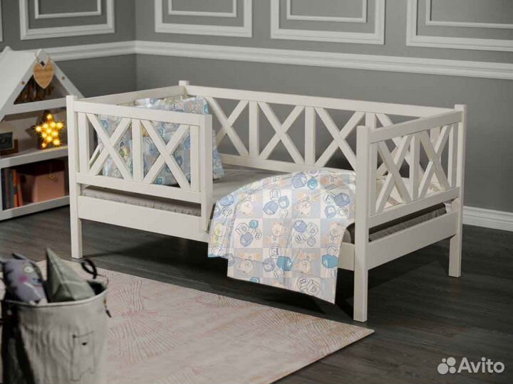 Кроватка из натурального дерева от 2х лет софа выс