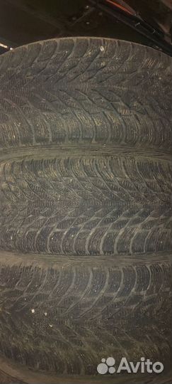 Nokian Tyres Hakkapeliitta R2 SUV 275/45 R20