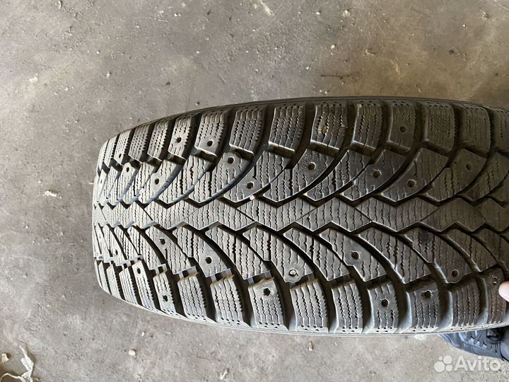 Pirelli Formula Ice 215/60 R17 100