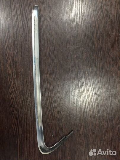 Молдинг стекла Audi Q5 8R 2.0 CDN 2008-2017