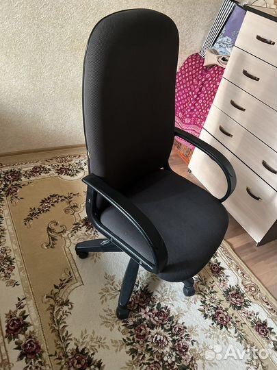 Компьютерное кресло