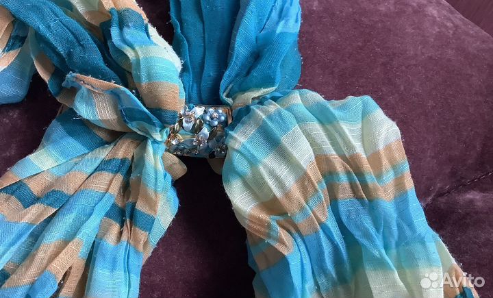 Застежка для платка шарфа