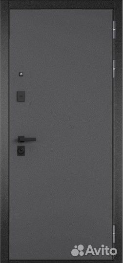 Дверь входная железная в квартиру
