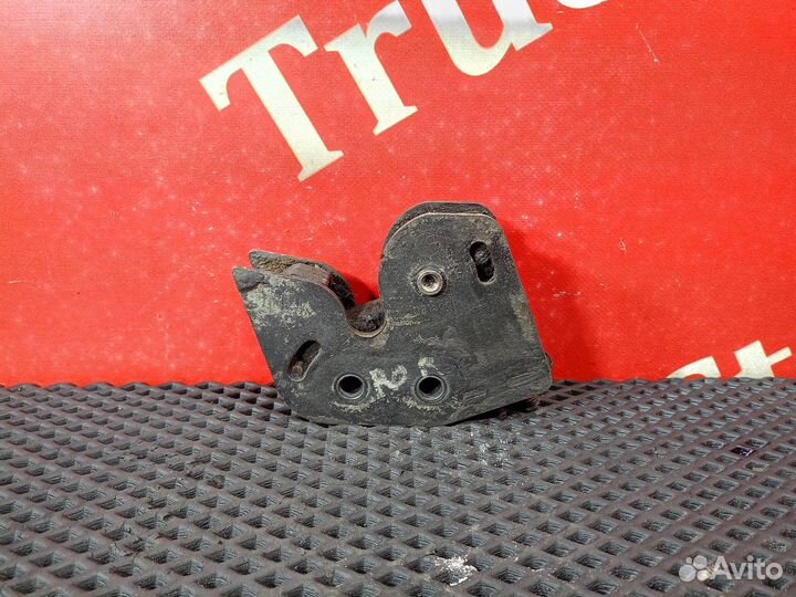 Замок кабины