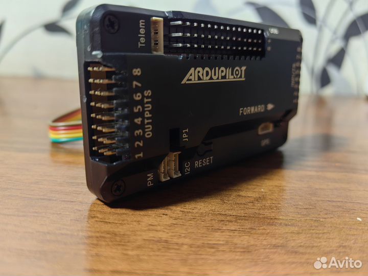 Контроллер полетела APM 2.8 с компасом на борту