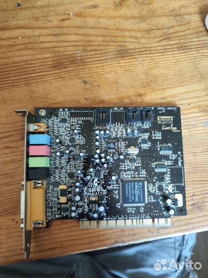 Звуковая карта creative emu10k1