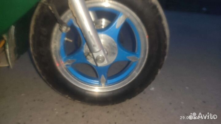 Скутер 80кубов