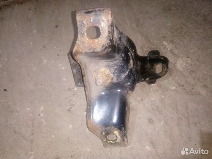 Подушка двигателя правая Ford Focus 1 1.6-2.0