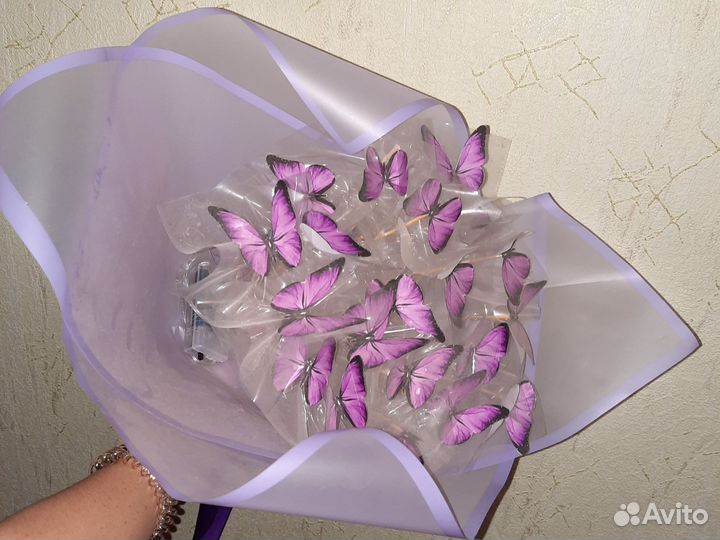 Букет из бабочек с подсветкой