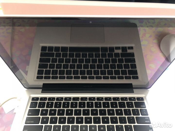 Apple MacBook 13 2008