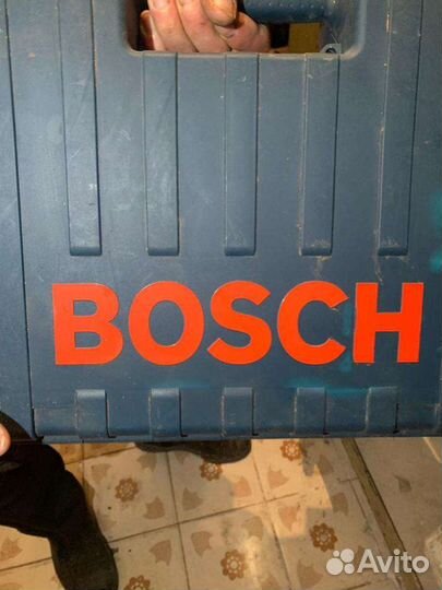 Дрель-перфоратор