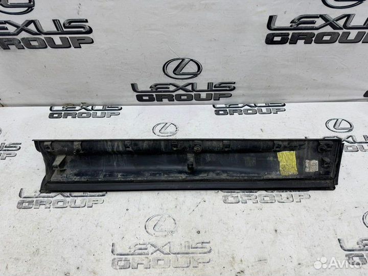 Молдинг на дверь передний левый Land Rover Range